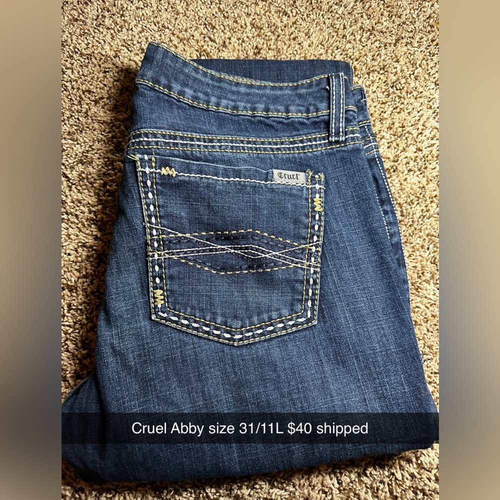 Jeans - Picture 8 of 15